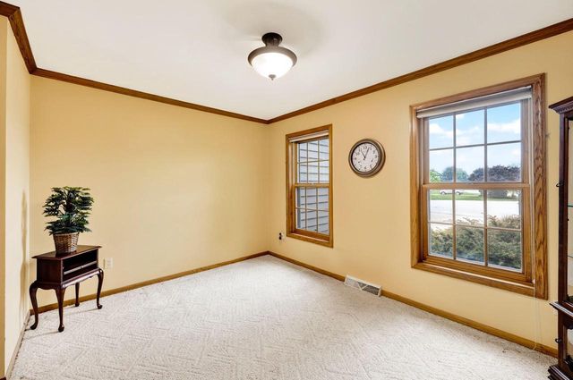 W148N7167 Terriwood COURT, Menomonee Falls, WI 53051