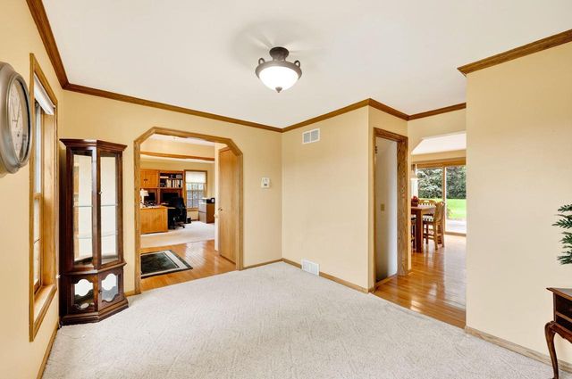 W148N7167 Terriwood COURT, Menomonee Falls, WI 53051