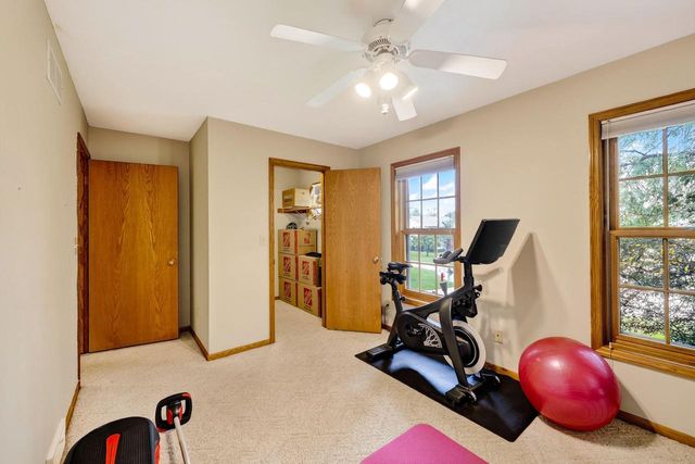 W148N7167 Terriwood COURT, Menomonee Falls, WI 53051
