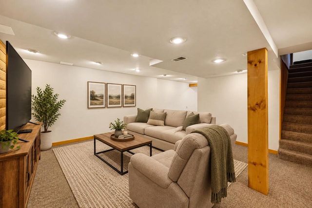 W148N7167 Terriwood COURT, Menomonee Falls, WI 53051