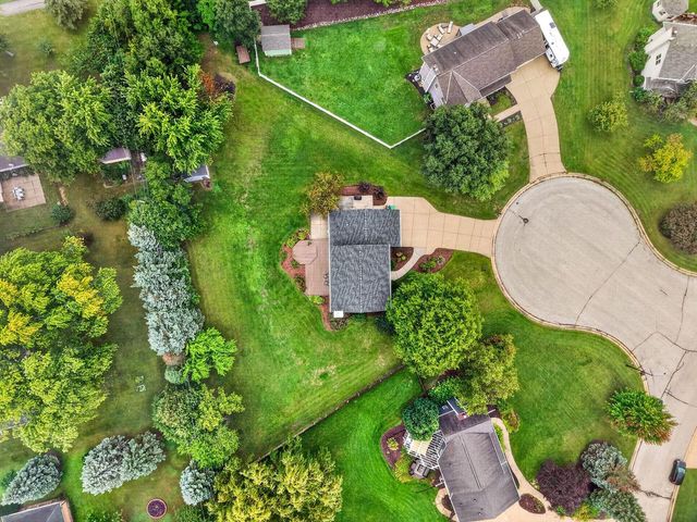 W148N7167 Terriwood COURT, Menomonee Falls, WI 53051