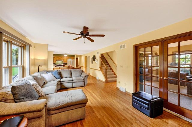 W148N7167 Terriwood COURT, Menomonee Falls, WI 53051