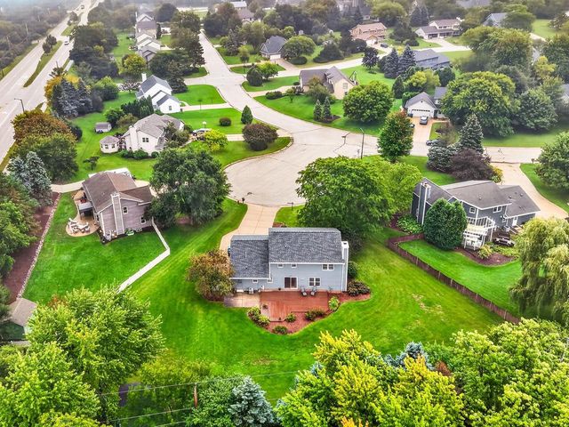 W148N7167 Terriwood COURT, Menomonee Falls, WI 53051
