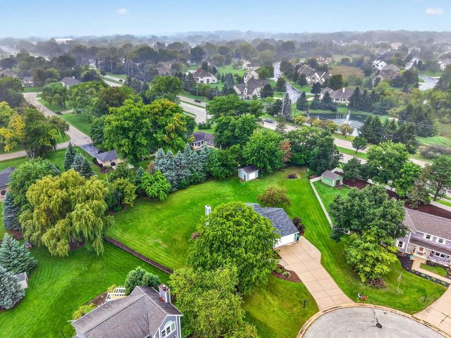 W148N7167 Terriwood COURT, Menomonee Falls, WI 53051