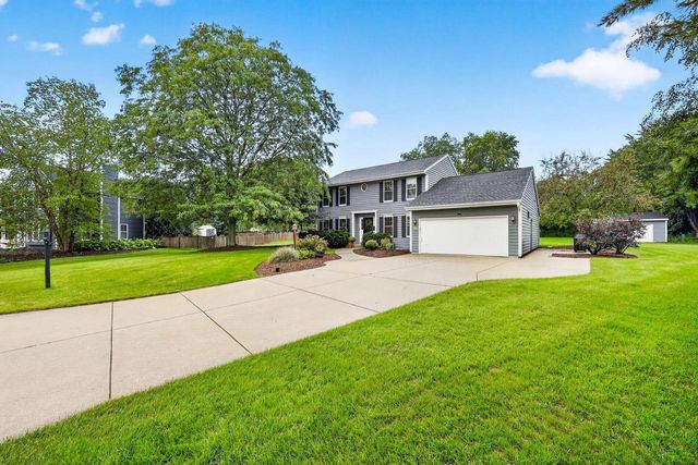W148N7167 Terriwood COURT, Menomonee Falls, WI 53051