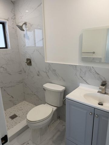 80 NE 48TH Street, Oakland Park, FL 33334