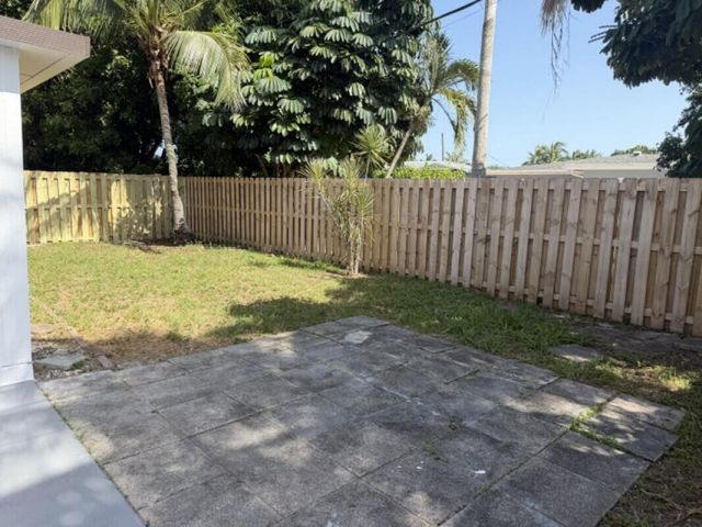 80 NE 48TH Street, Oakland Park, FL 33334
