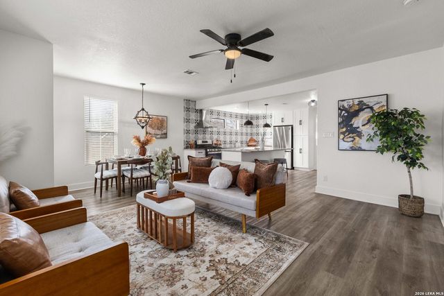 2107 McKinley, San Antonio, TX 78210