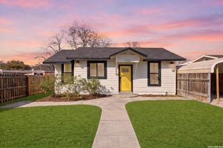 2107 McKinley, San Antonio, TX 78210