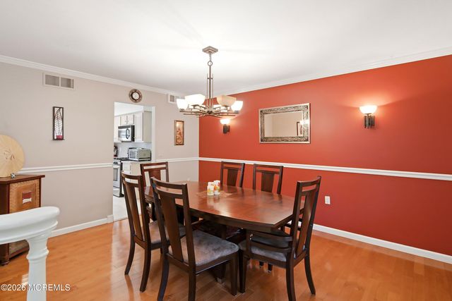 4 Carriage Court, Marlboro, NJ 07746
