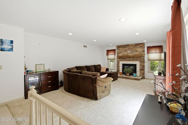 4 Carriage Court, Marlboro, NJ 07746