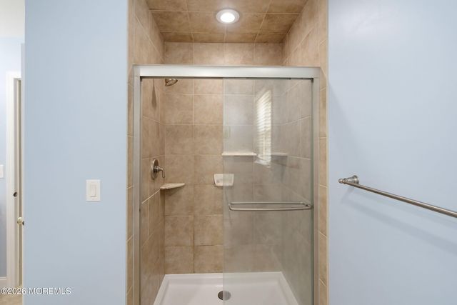 4 Carriage Court, Marlboro, NJ 07746