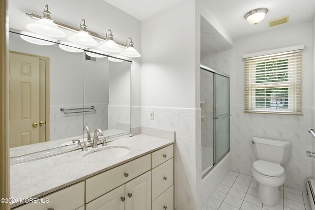 4 Carriage Court, Marlboro, NJ 07746