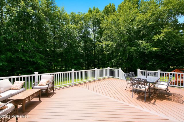 4 Carriage Court, Marlboro, NJ 07746