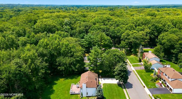 4 Carriage Court, Marlboro, NJ 07746