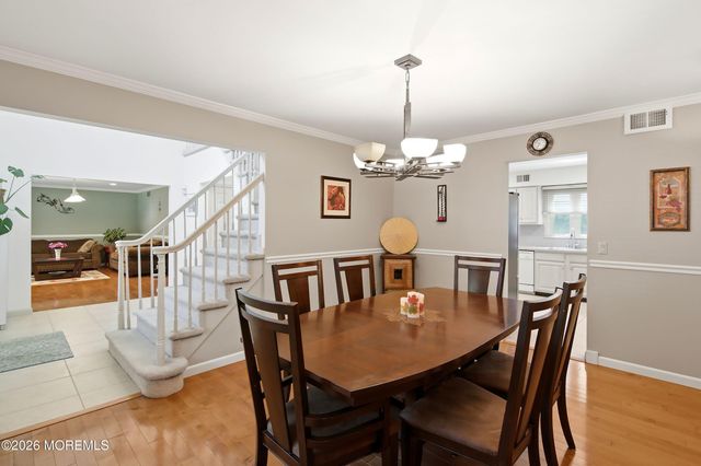 4 Carriage Court, Marlboro, NJ 07746