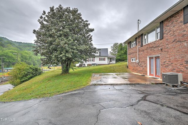 757 West West Jackson Street, Gate City, VA 24251