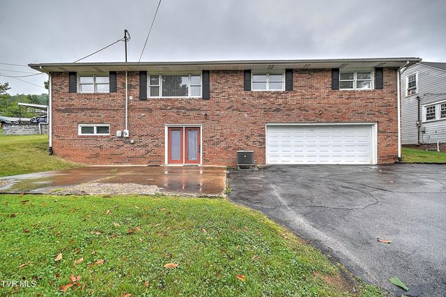 757 West West Jackson Street, Gate City, VA 24251