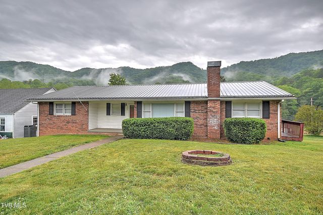 757 West West Jackson Street, Gate City, VA 24251