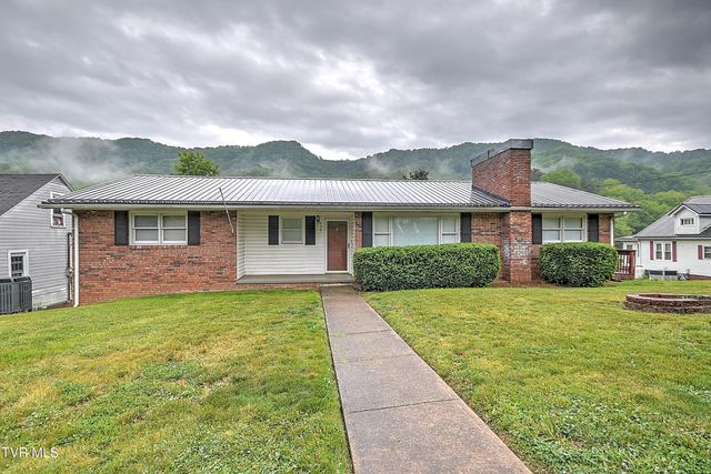 757 West West Jackson Street, Gate City, VA 24251