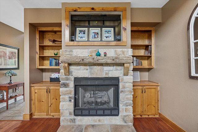 6251 Hayes Road, Midlothian, TX 76065