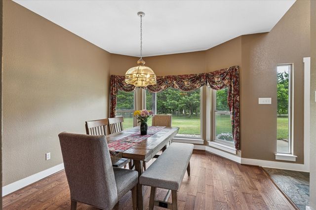 6251 Hayes Road, Midlothian, TX 76065