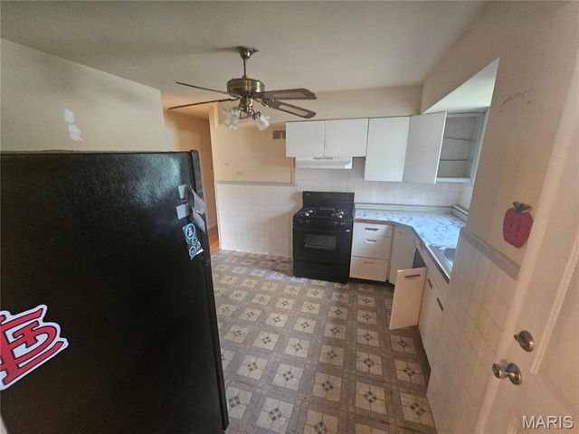 5500 Donbar Drive, St Louis, MO 63121