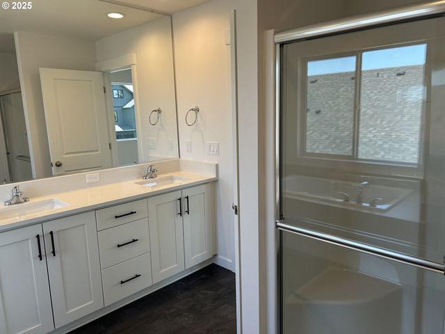 750 Magnolia Ave, Woodburn, OR 97071