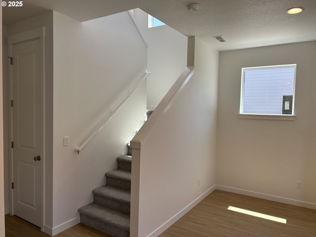 750 Magnolia Ave, Woodburn, OR 97071