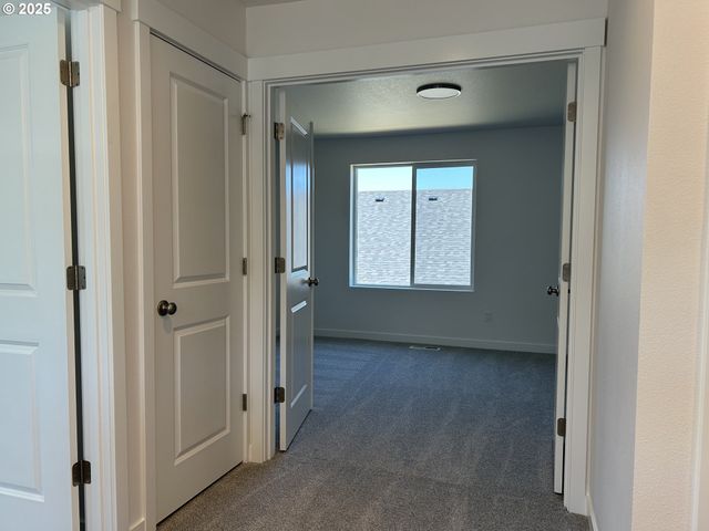 750 Magnolia Ave, Woodburn, OR 97071