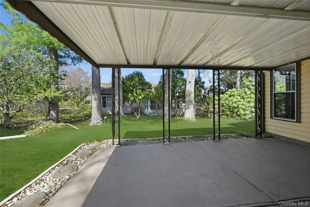 204 Belfast Lane, Ridge, NY 11961