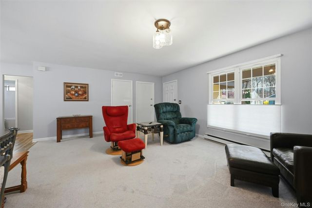 204 Belfast Lane, Ridge, NY 11961