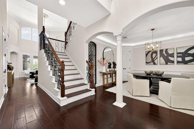15 Veilwood Circle, The Woodlands, TX 77382