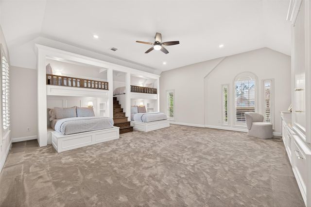 15 Veilwood Circle, The Woodlands, TX 77382