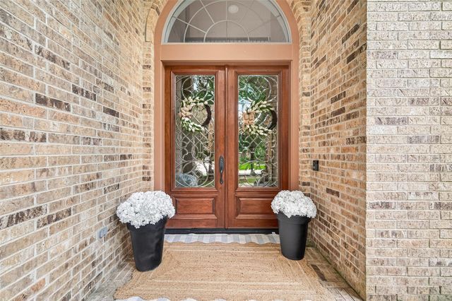 15 Veilwood Circle, The Woodlands, TX 77382