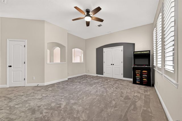 15 Veilwood Circle, The Woodlands, TX 77382