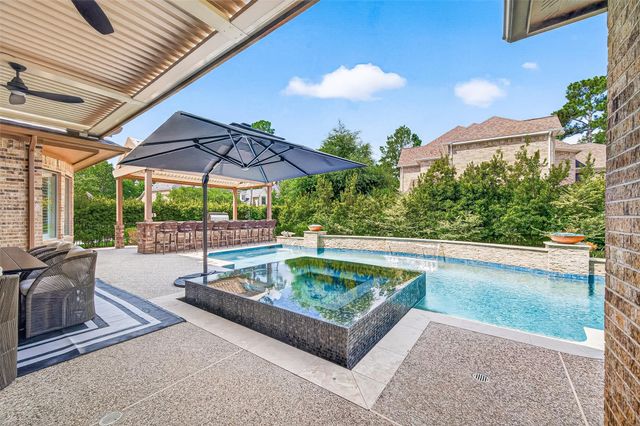 15 Veilwood Circle, The Woodlands, TX 77382