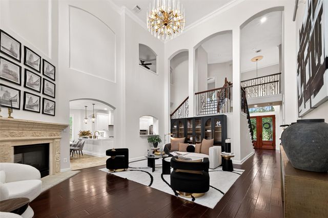 15 Veilwood Circle, The Woodlands, TX 77382