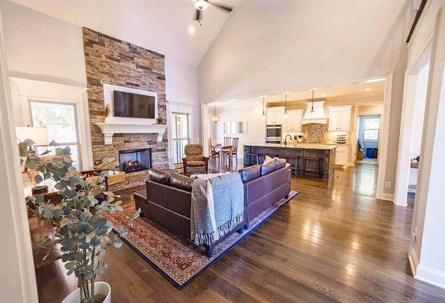 155 Cherokee Dock Rd, Lebanon, TN 37087