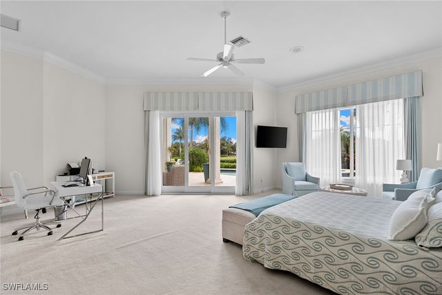 709 Jamestown LN, Naples, FL 34108