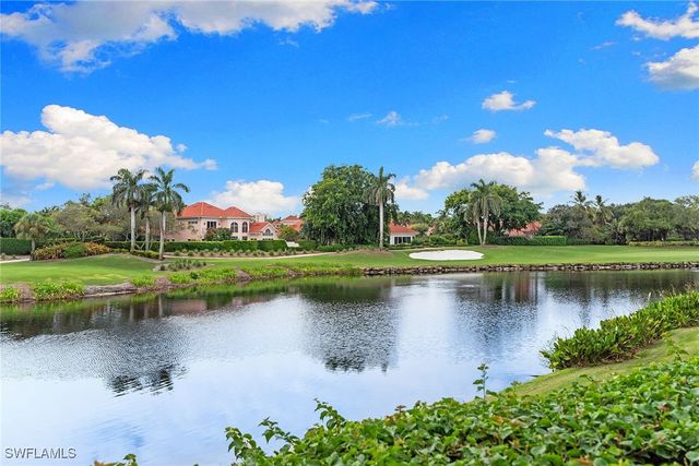 709 Jamestown LN, Naples, FL 34108