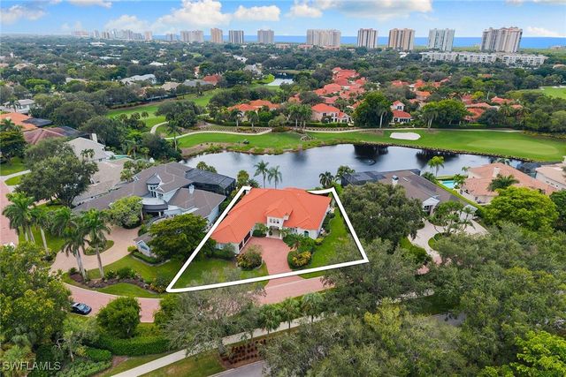 709 Jamestown LN, Naples, FL 34108