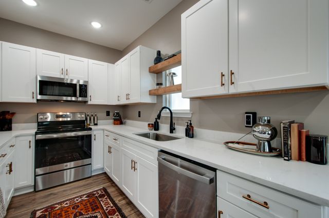 146 Eno Rd, Dickson, TN 37055