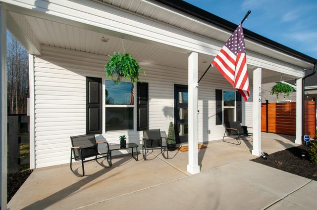 146 Eno Rd, Dickson, TN 37055