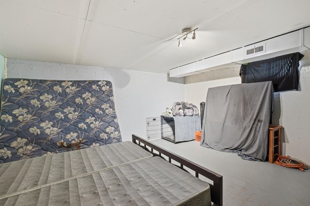 1315 E Bridgeport Ave, Spokane, WA 99207