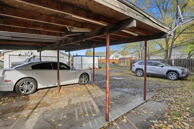 1315 E Bridgeport Ave, Spokane, WA 99207