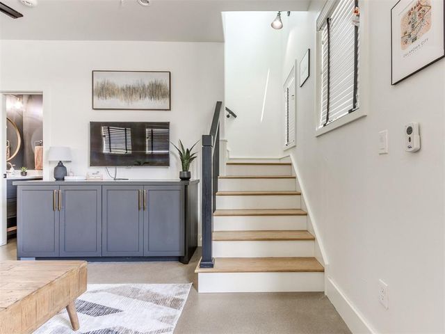 927 Pedalers Lane, Oklahoma City, OK 73108