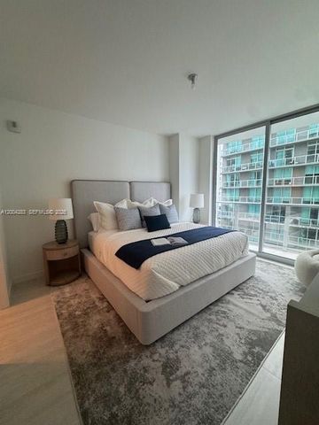 77 SE 5th St 1508, Miami, FL 33131