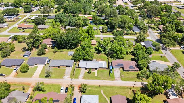 107 Sequoia Drive, Palestine, TX 75803