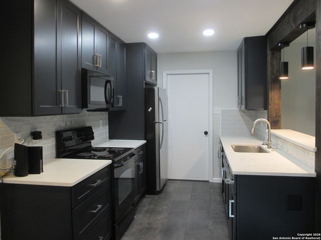 7126 Spring Flower, San Antonio, TX 78249